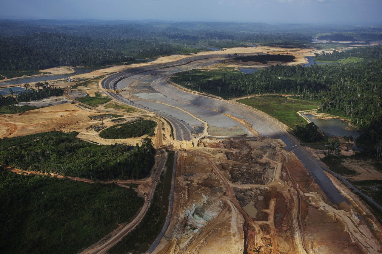 Belo Monte Dam construction by Lalo de Almeida