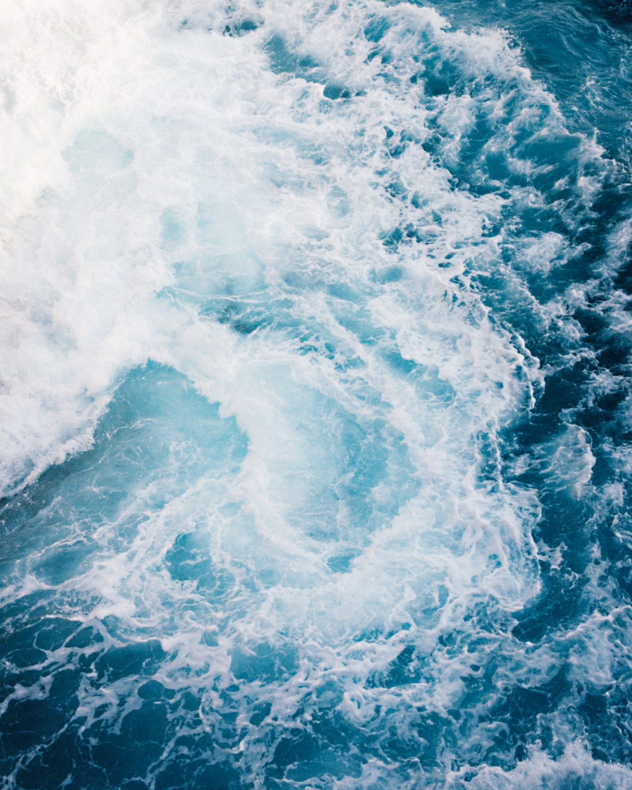 Waves of turquoise waters.