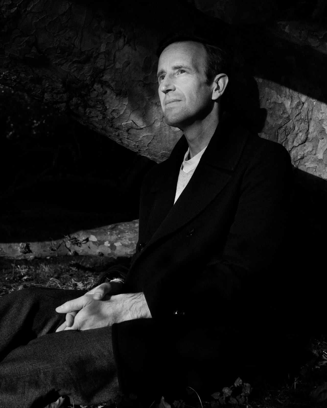 Robert Macfarlane headshot