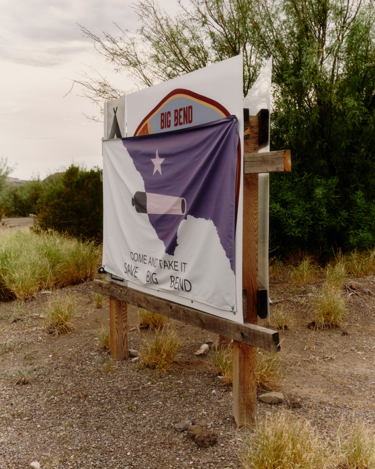 The Big Small Town Holding the Borderline